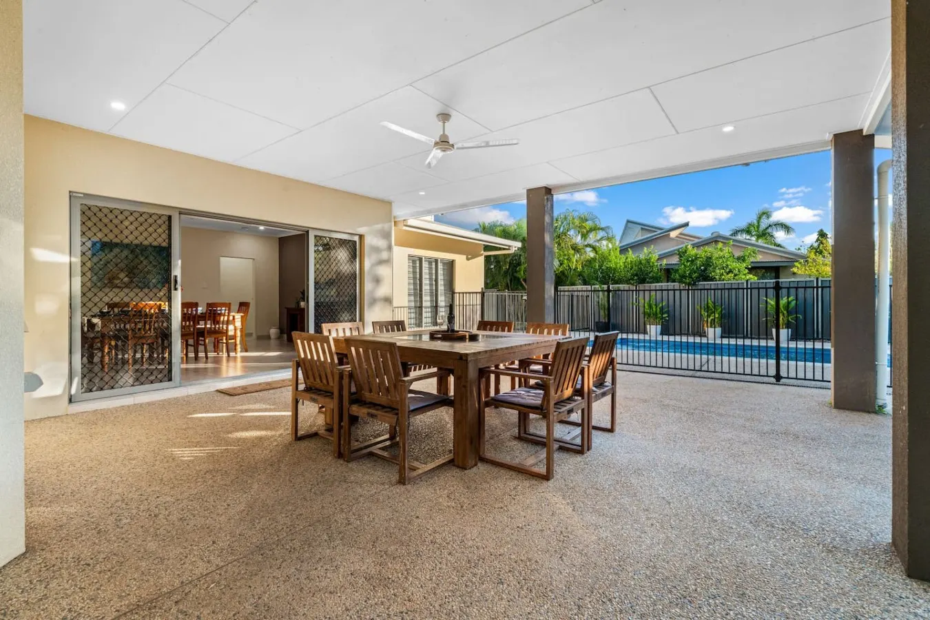 Zen Lotus: Private Pool - Patio - Garage - Yard — photo 3