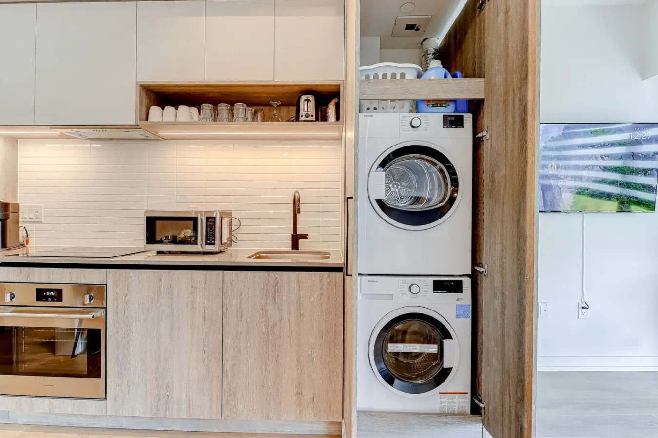 3BR Retreat in Artistic Junction Gym High Park 13
