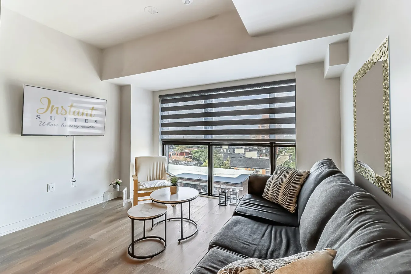 3BR Retreat in Artistic Junction Gym High Park 17