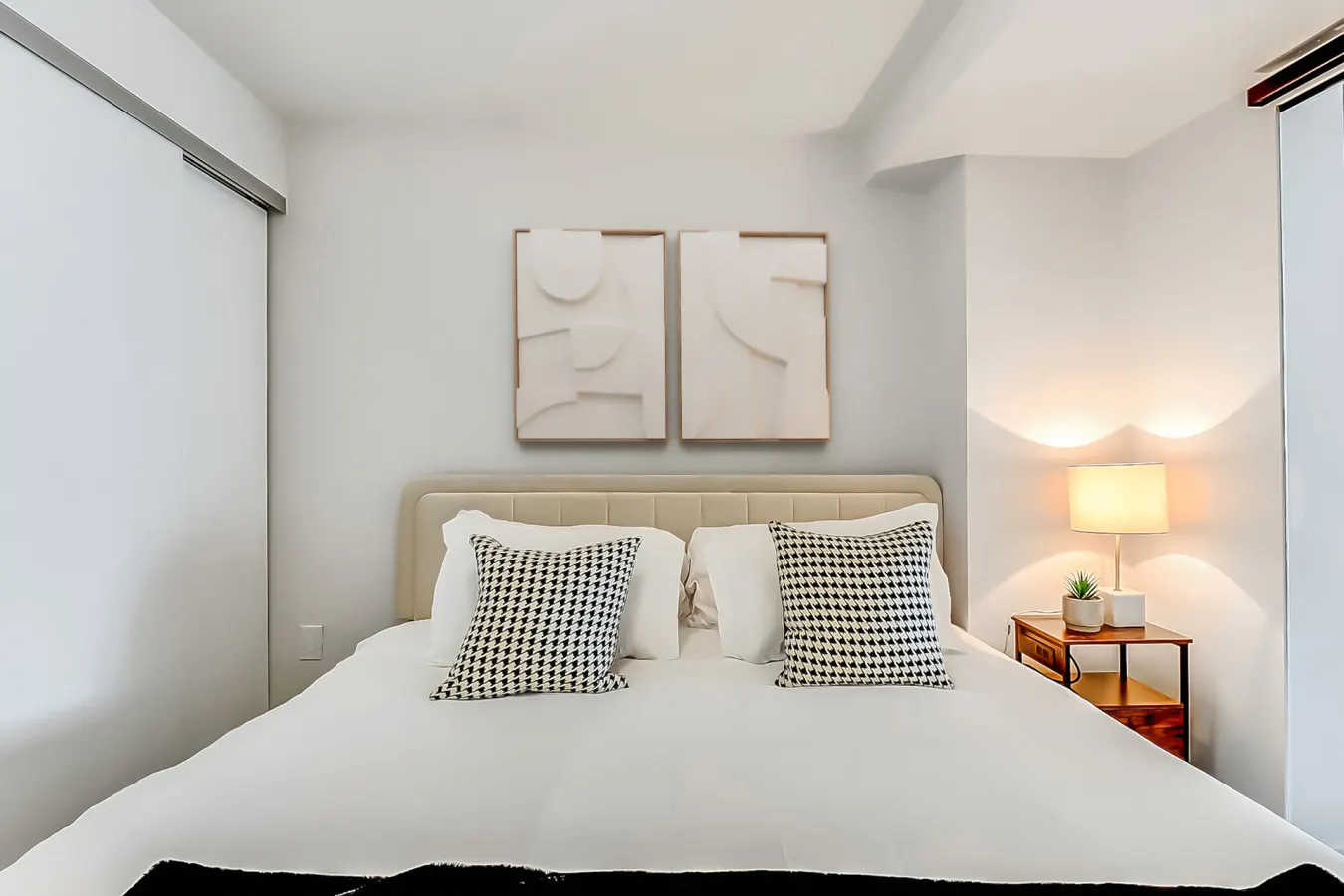 3BR Retreat in Artistic Junction Gym High Park 4