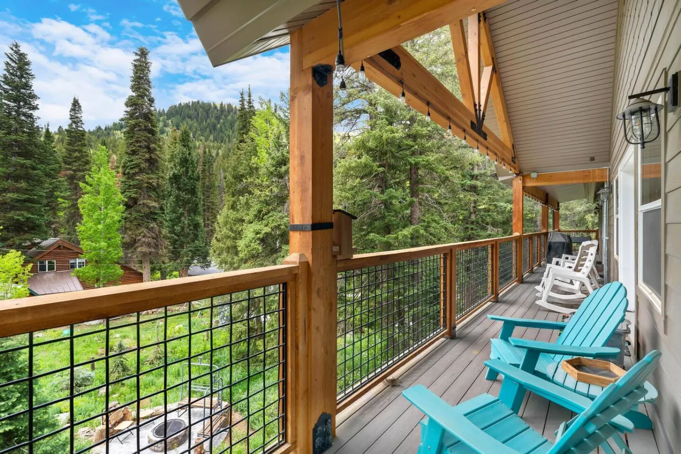 Silver Fork Chalet 7BR Mountain Lodge + Hot Tub Sleeps 15 11
