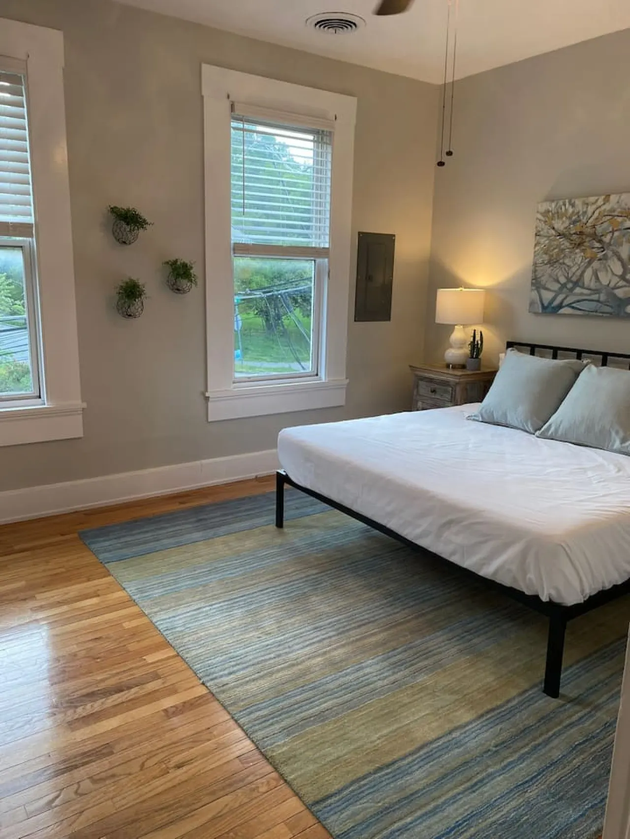 Mt Adams 2BR Deck River Views 3-min to Dtown 11