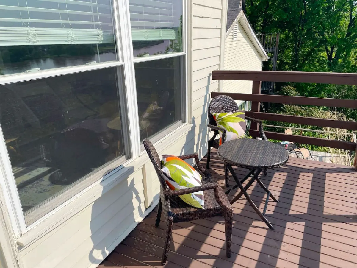 Mt Adams 2BR Deck River Views 3-min to Dtown 7