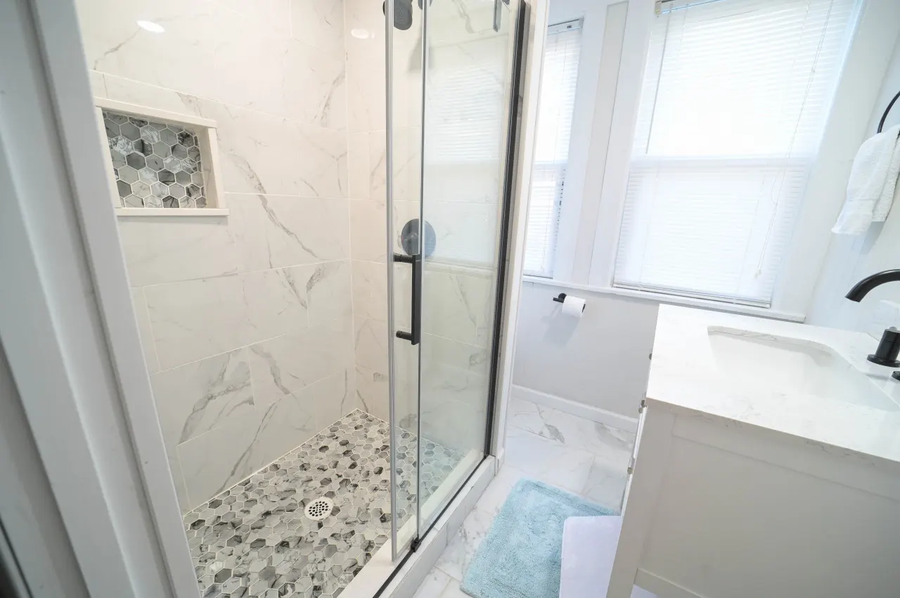 Compass Rose Historic Oneida Lakefront Condo 4 14