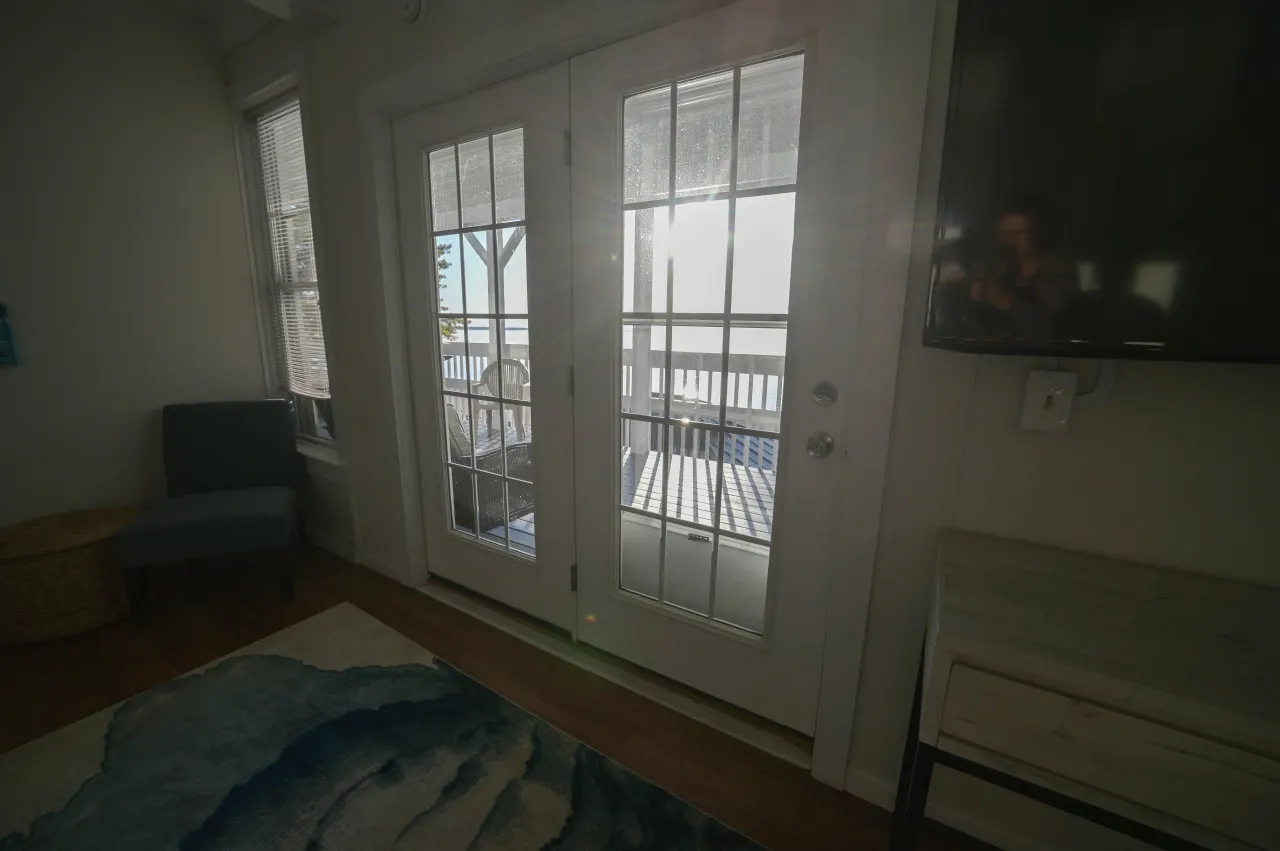 Compass Rose Historic Oneida Lakefront Condo 4 16