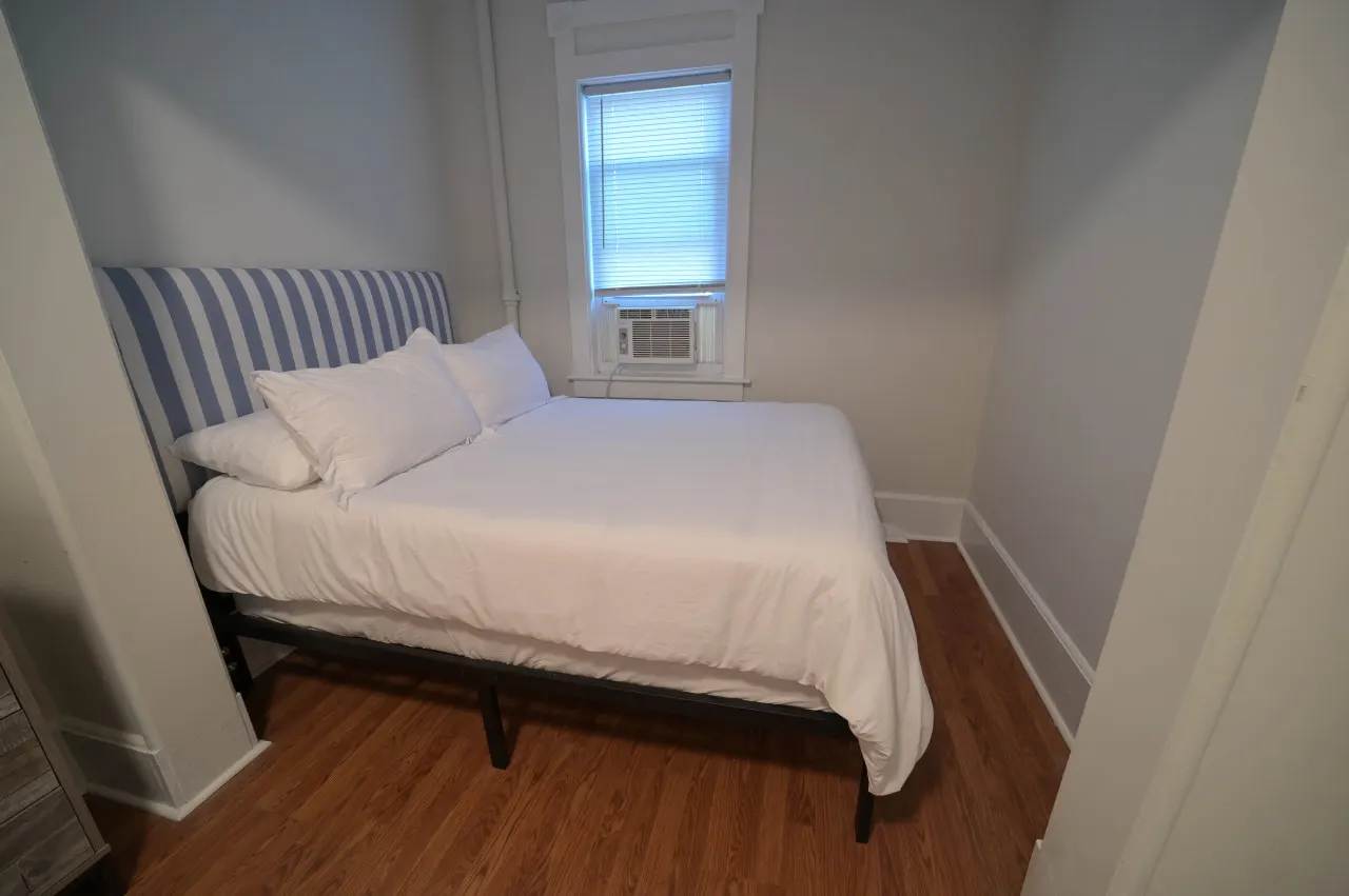 Compass Rose Historic Oneida Lakefront Condo 4 6
