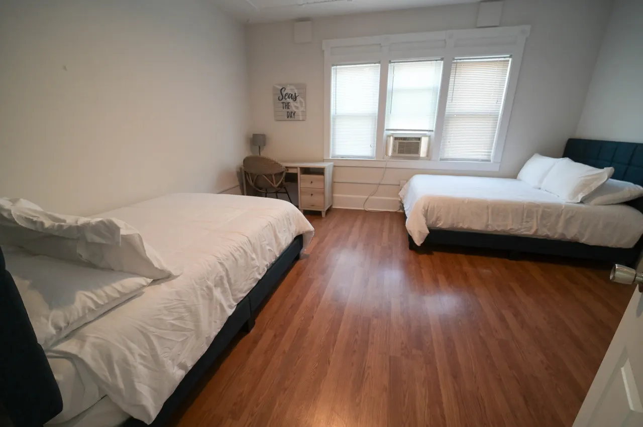Compass Rose Historic Oneida Lakefront Condo 4 7