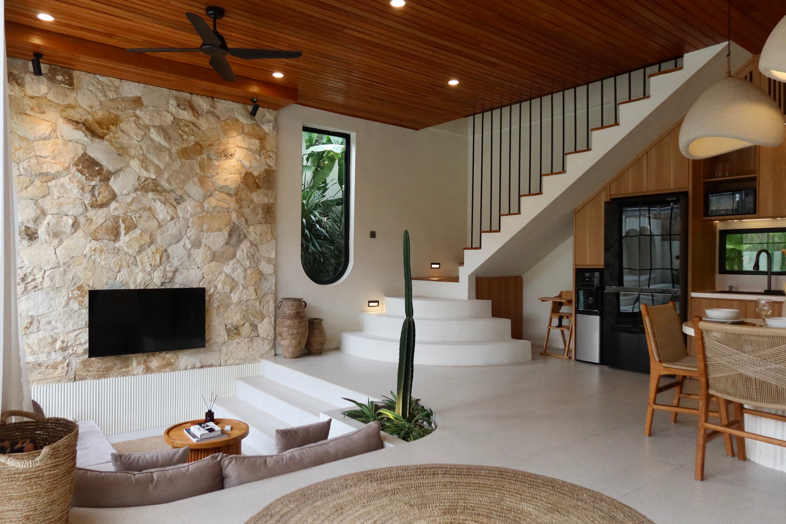 NEW! 2BR Villa on the edge of Berawa Beach Canggu — photo 5
