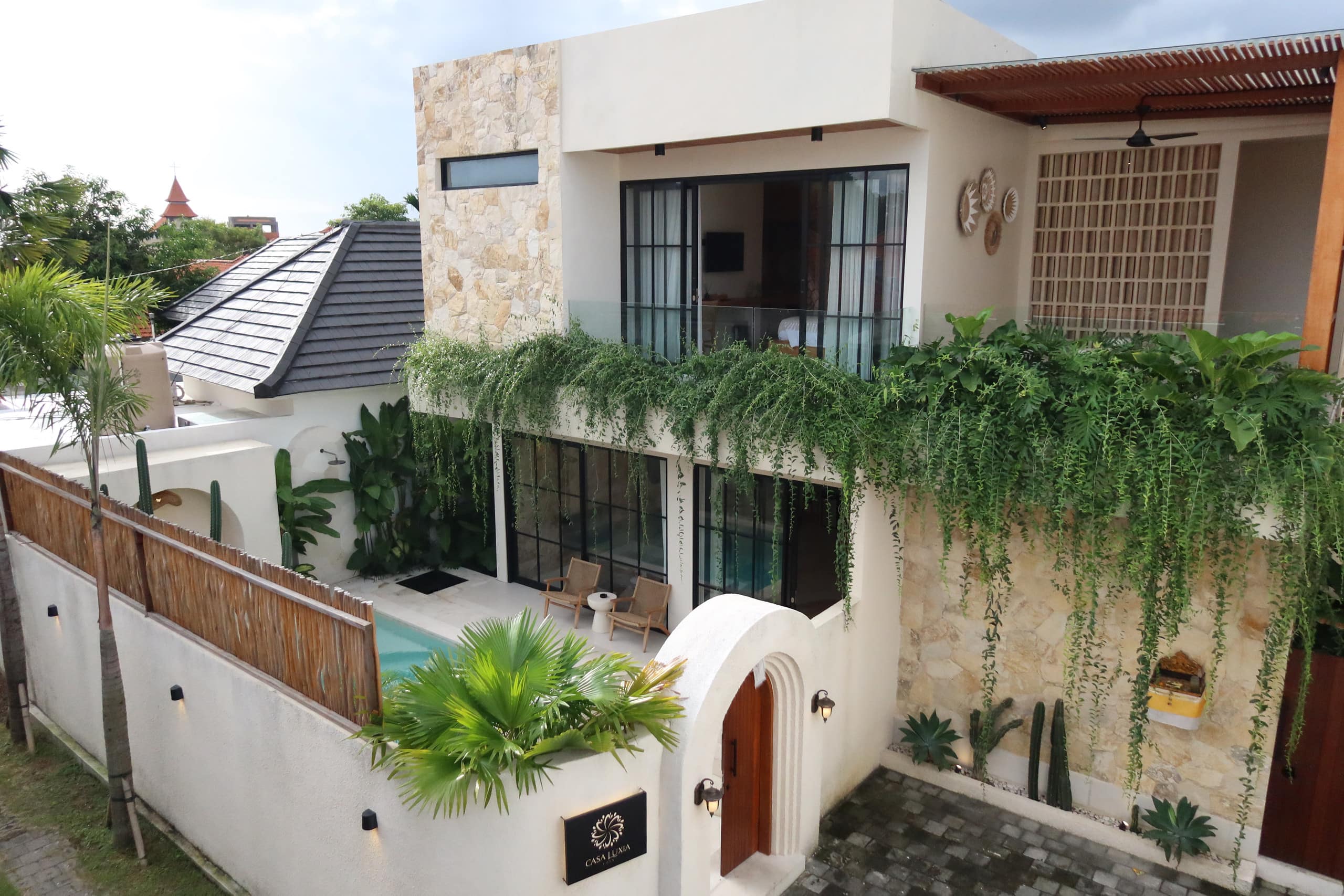 NEW! 2BR Villa on the edge of Berawa Beach Canggu — photo 3