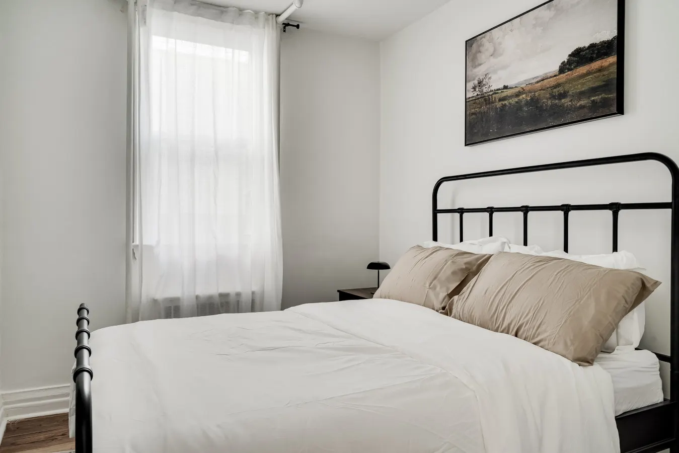 Bright 2BR – Walk to Downtown Kingston & Lake! — photo 4