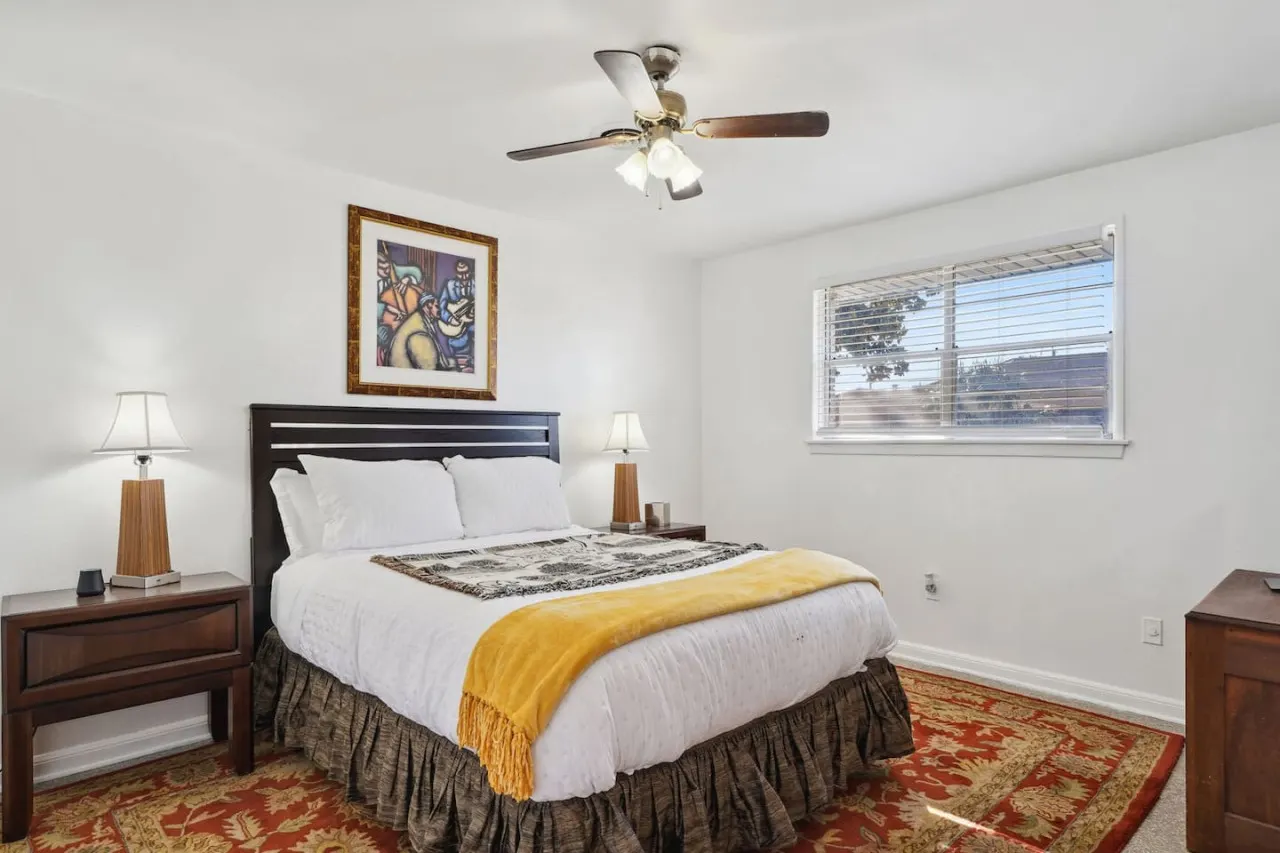 Luxury 2BR Gateway-NOLA Escape with Carport 9