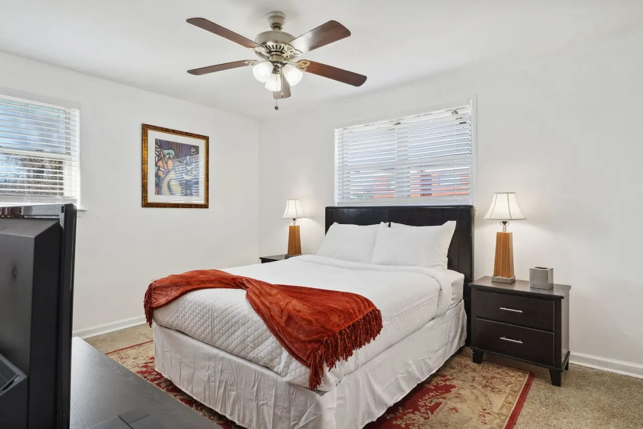 Luxury 2BR Gateway-NOLA Escape with Carport 8