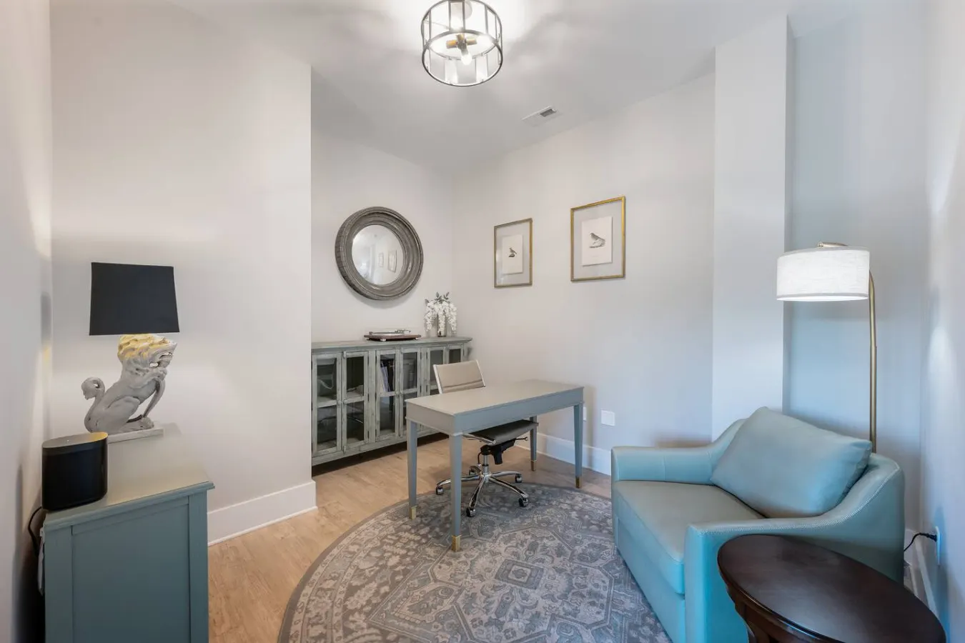 Luxury Downtown Loft Balcony & Rooftop Bar 18
