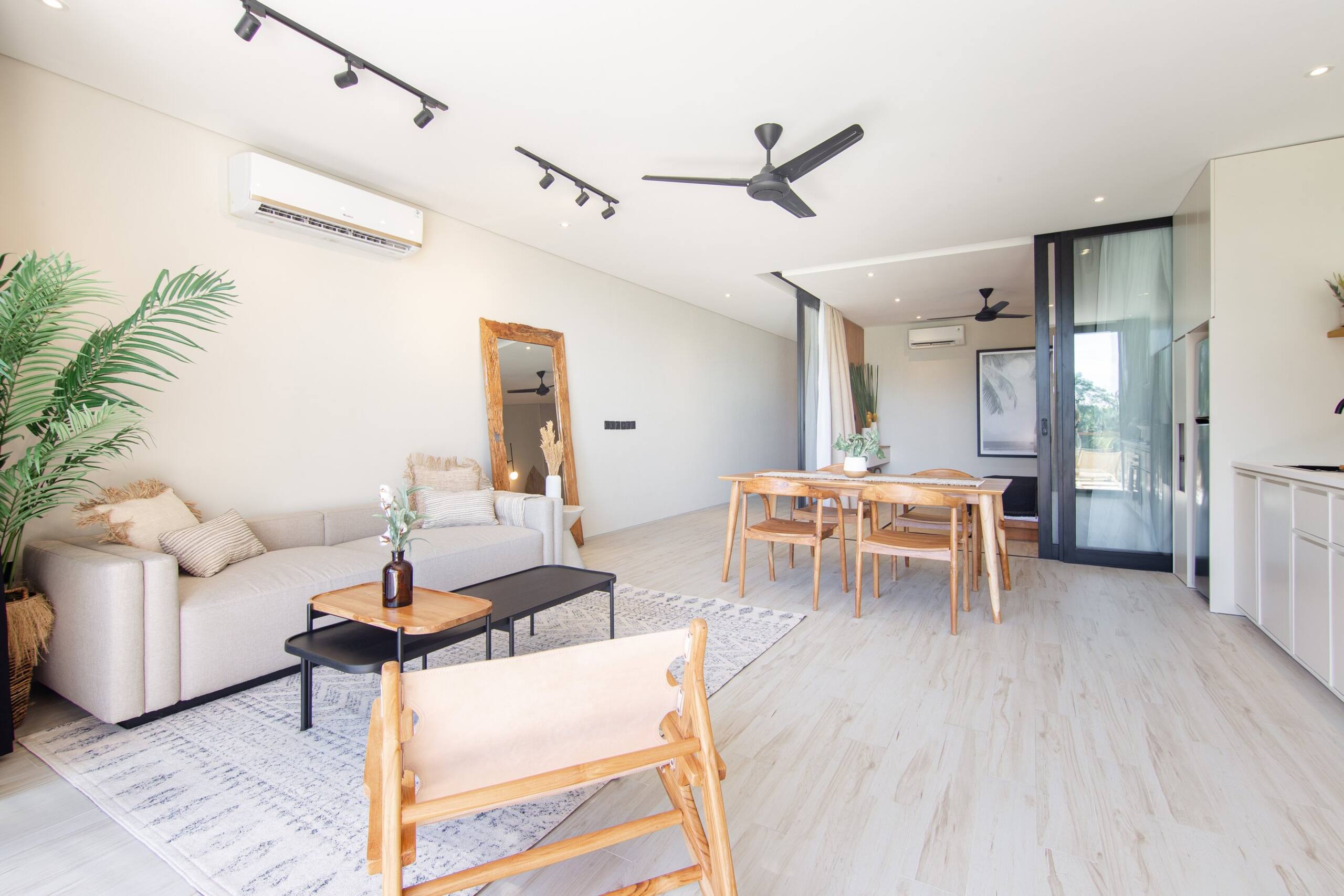 88 East Canggu, balcony w/ view | Summerhouse Bali 8