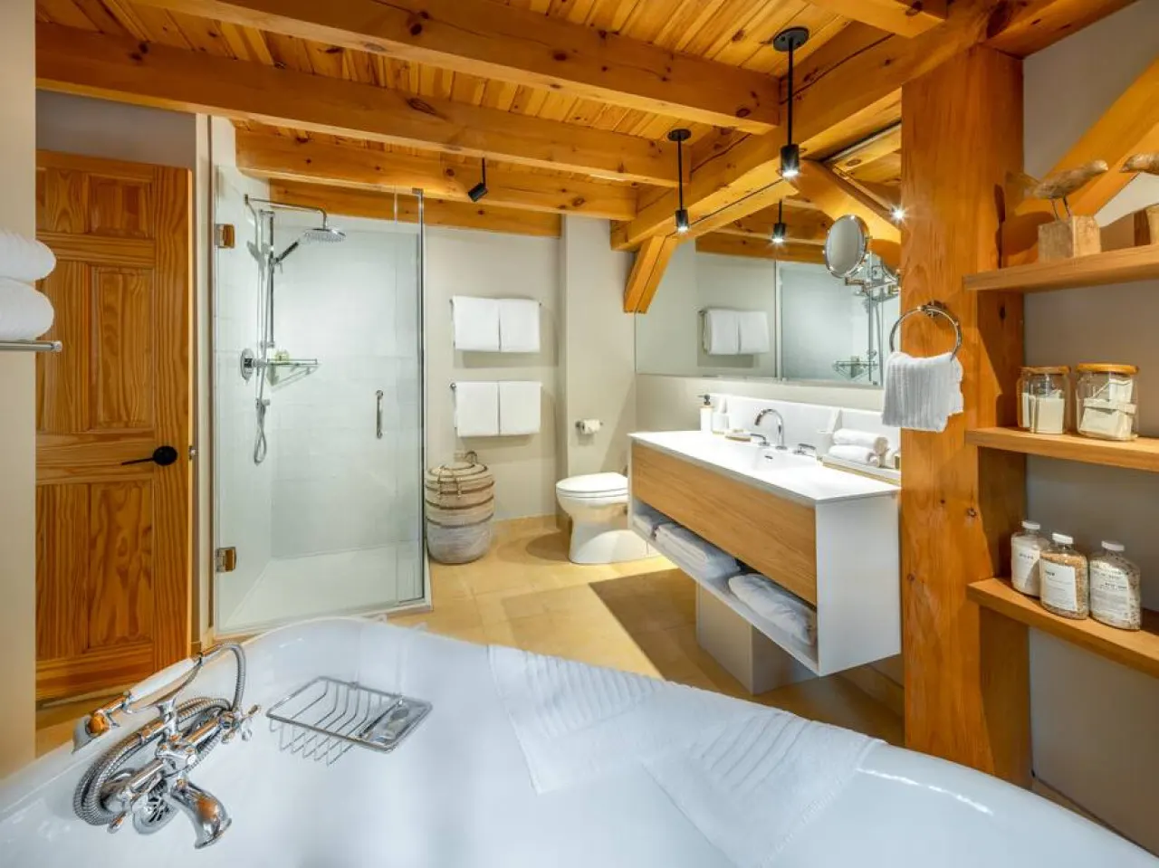 Prv Luxury Banff Hideaway - Family/Group + Hot Tub 9