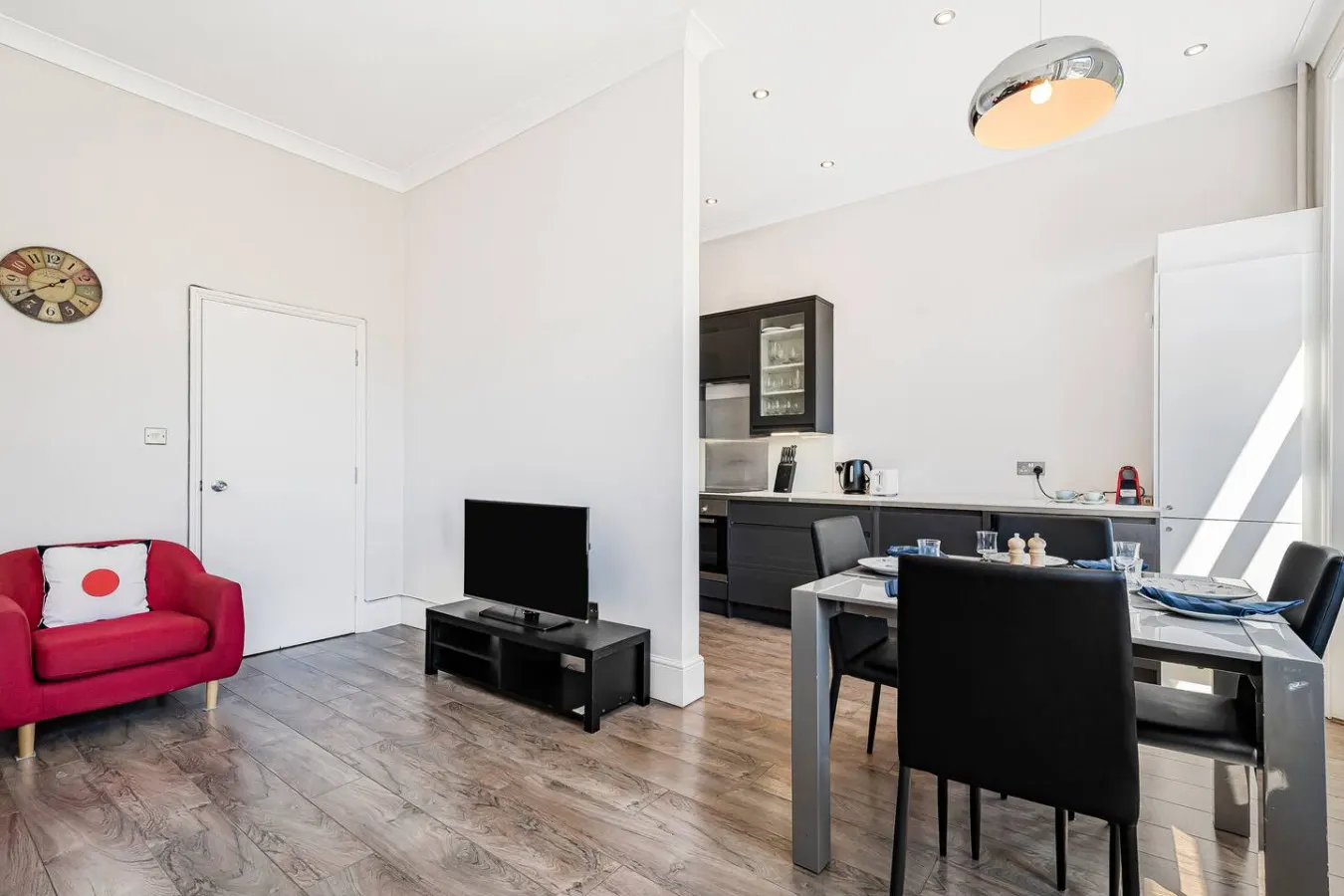 Stylish Kensington Home Next To Earl’s Court 13