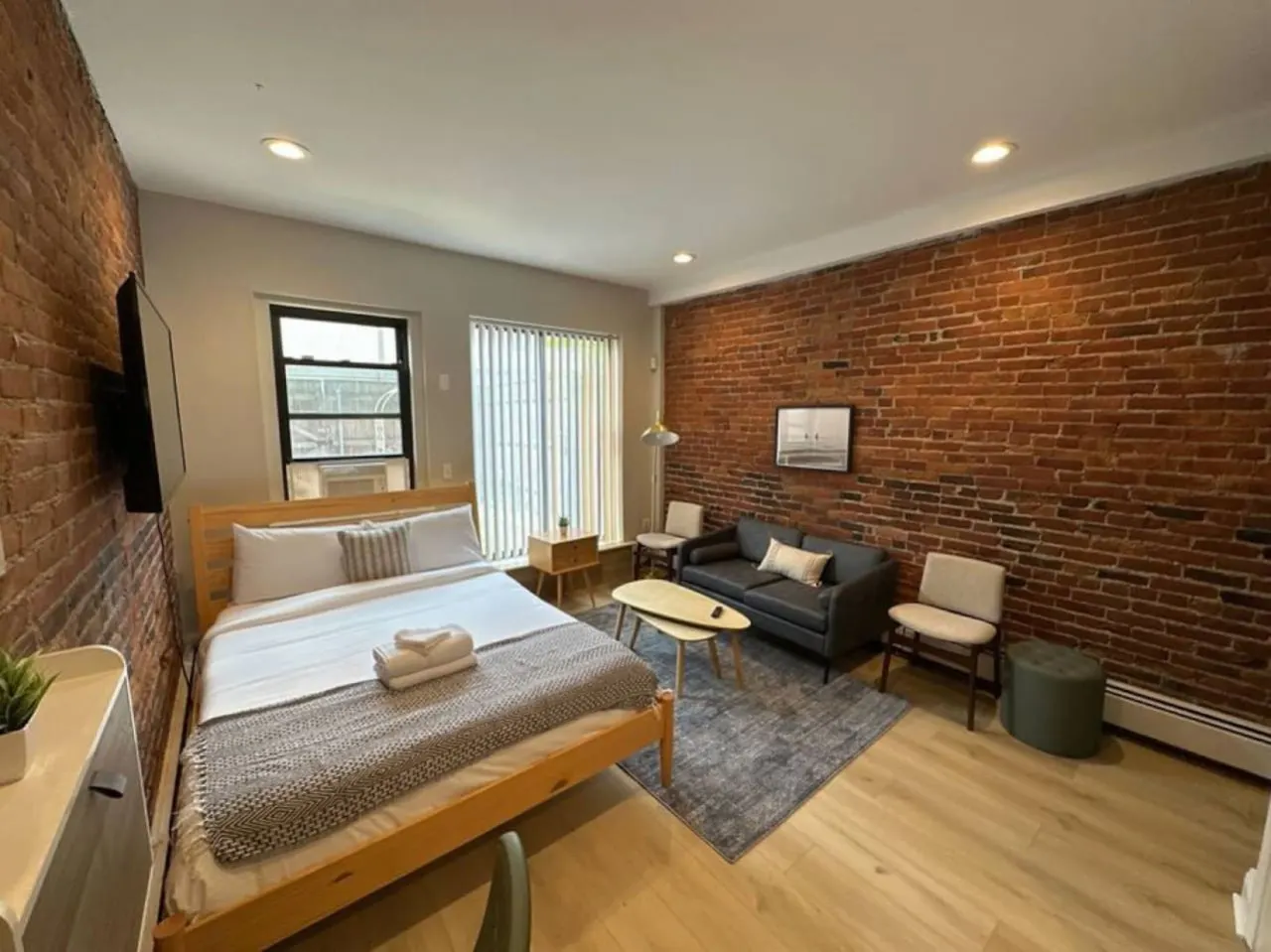 Cozy Central South End Studio 1