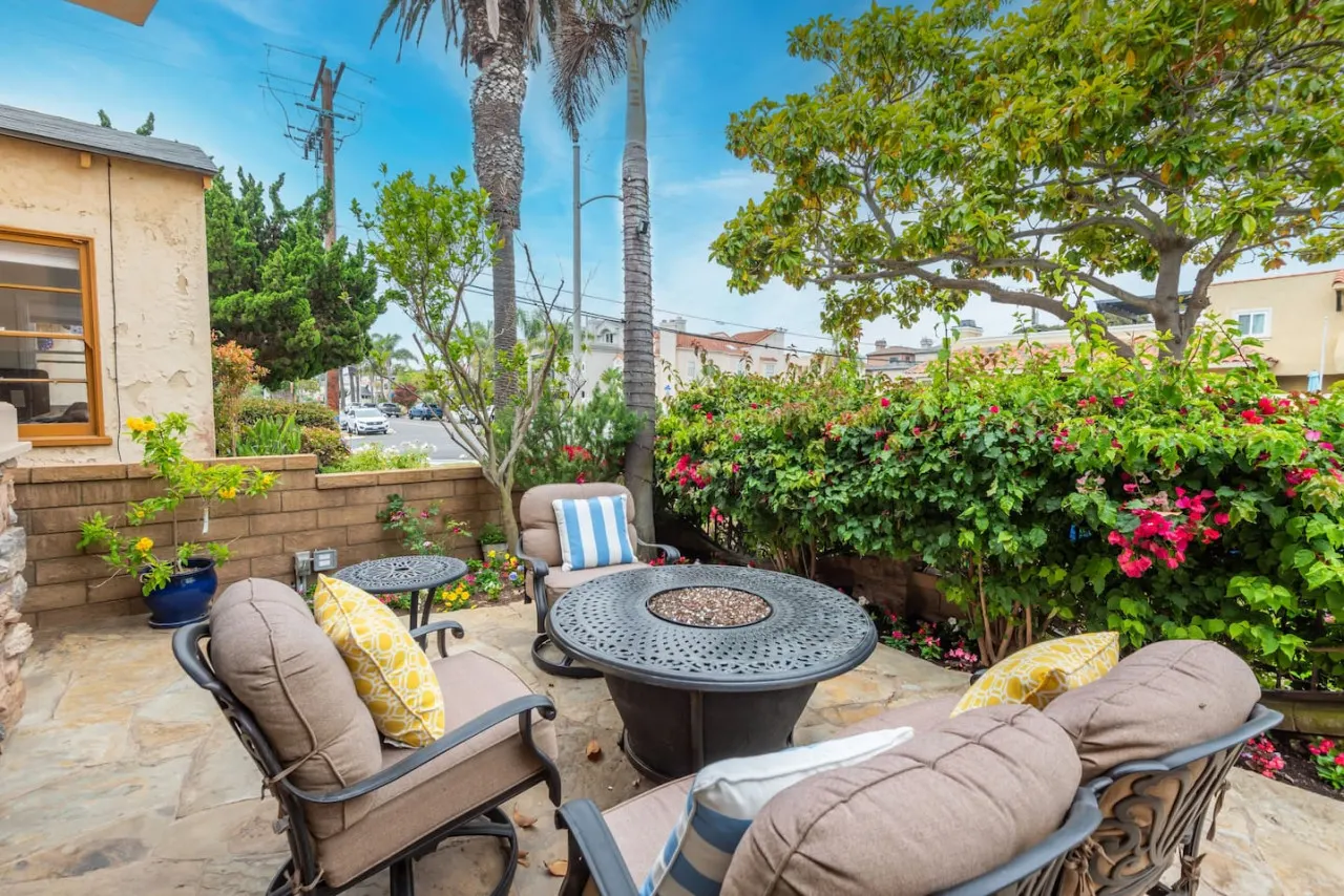 Beach Living on 9th Spa Close To Entertainment 17