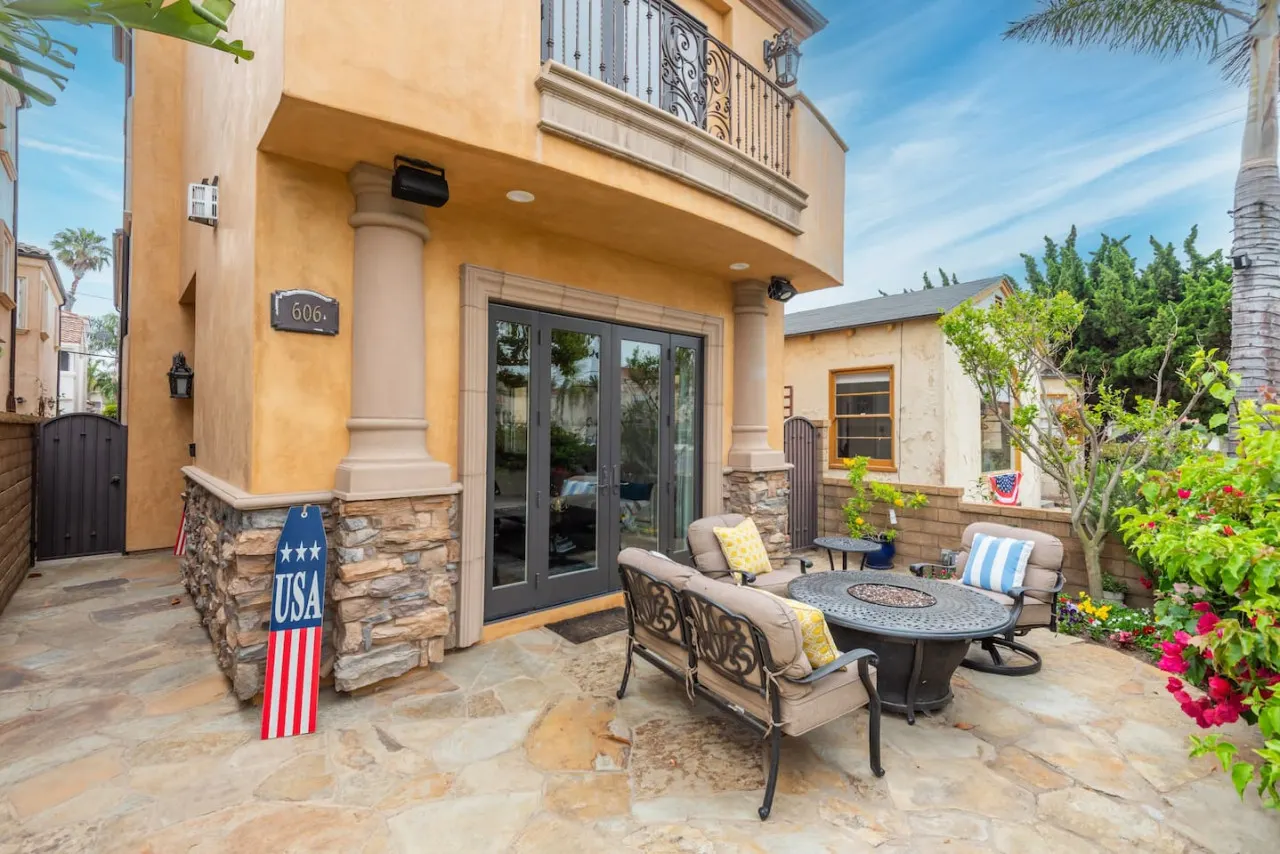 Beach Living on 9th Spa Close To Entertainment 18