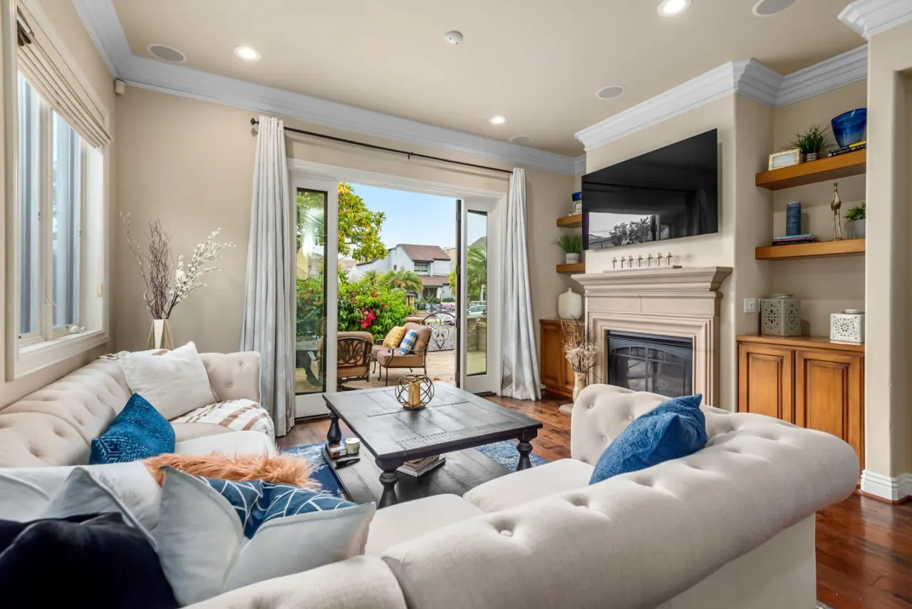 Beach Living on 9th | Spa | Close To Entertainment — photo 3