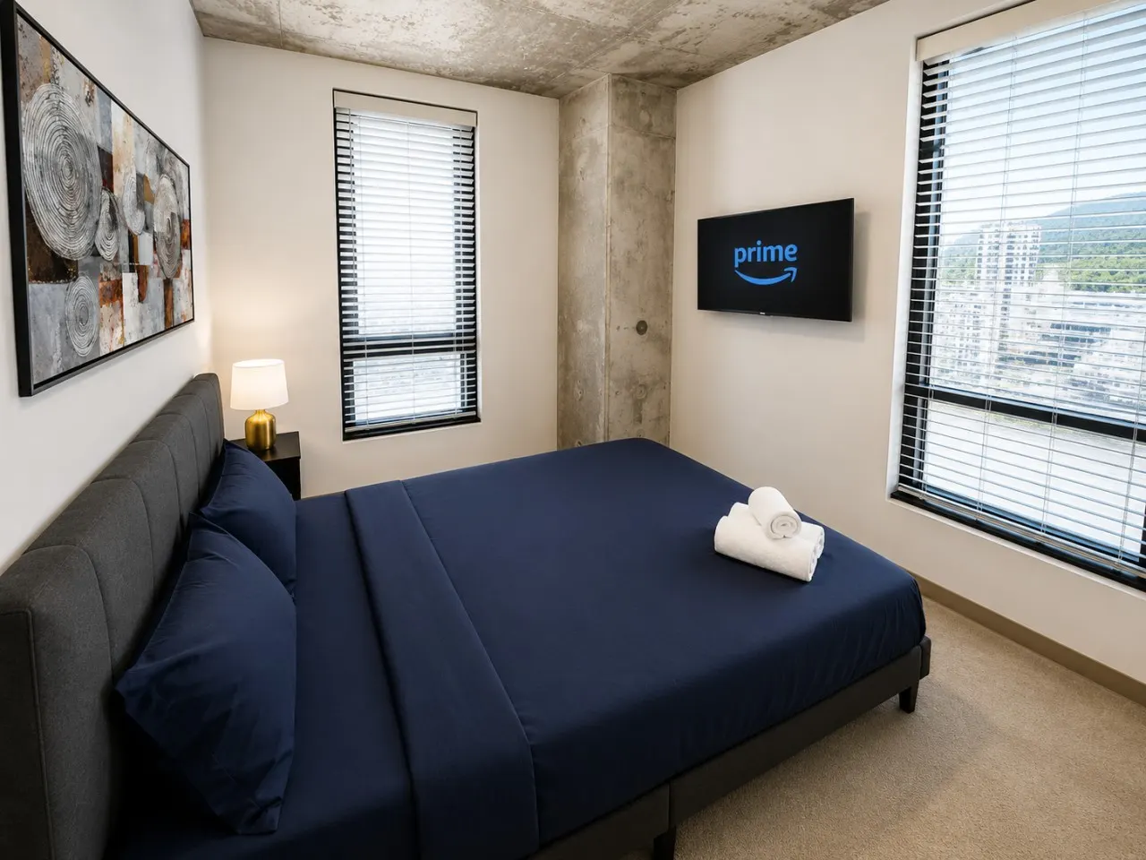 Chic 2BR Near UAB & Dining 86 4