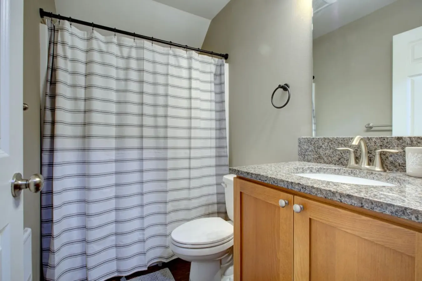 Cabin w/ Hot Tub, Fire Pit, Fenced Yard, Generator 18