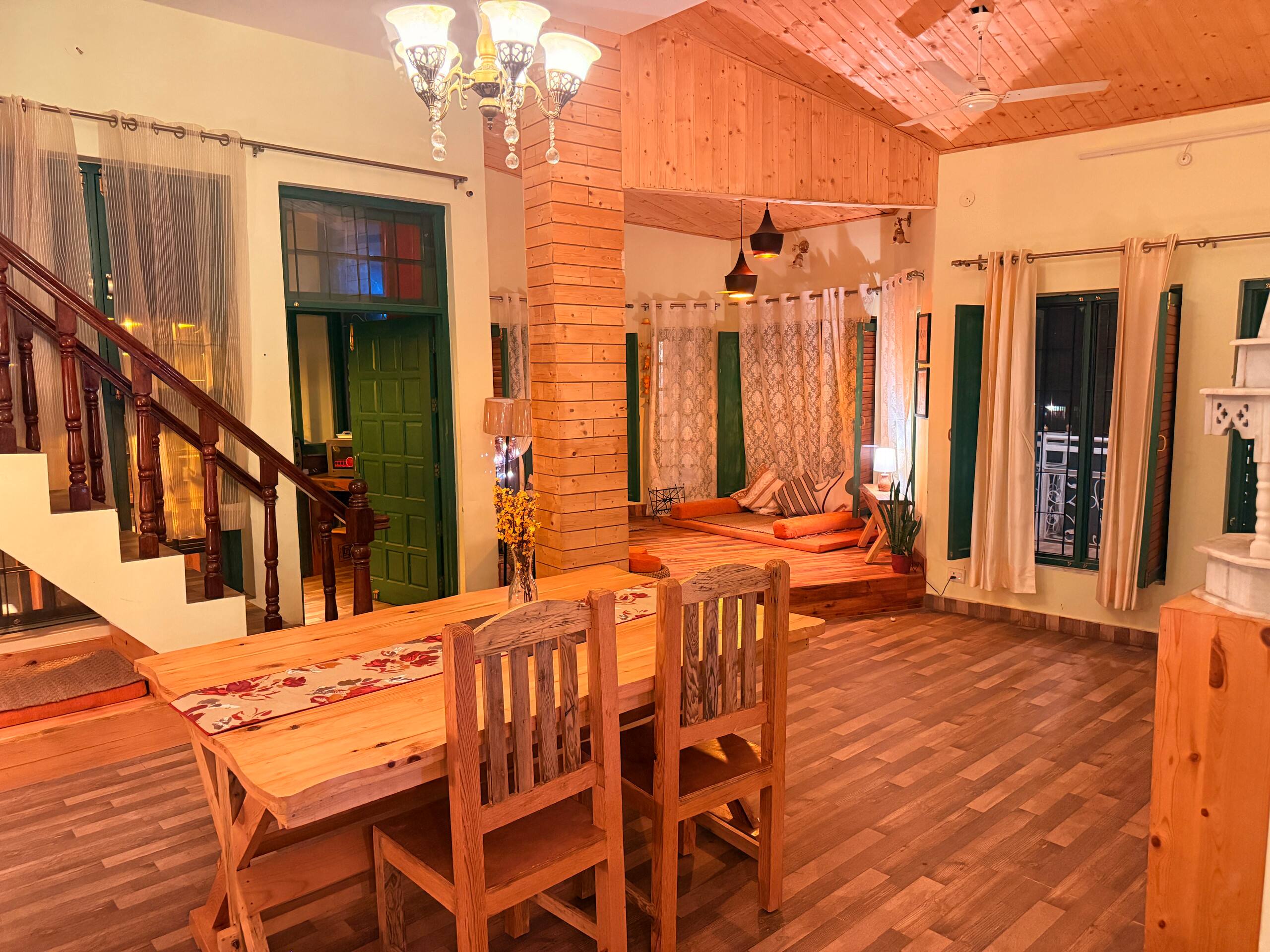 Frogs Bnb Aviator's Bungalow 3
