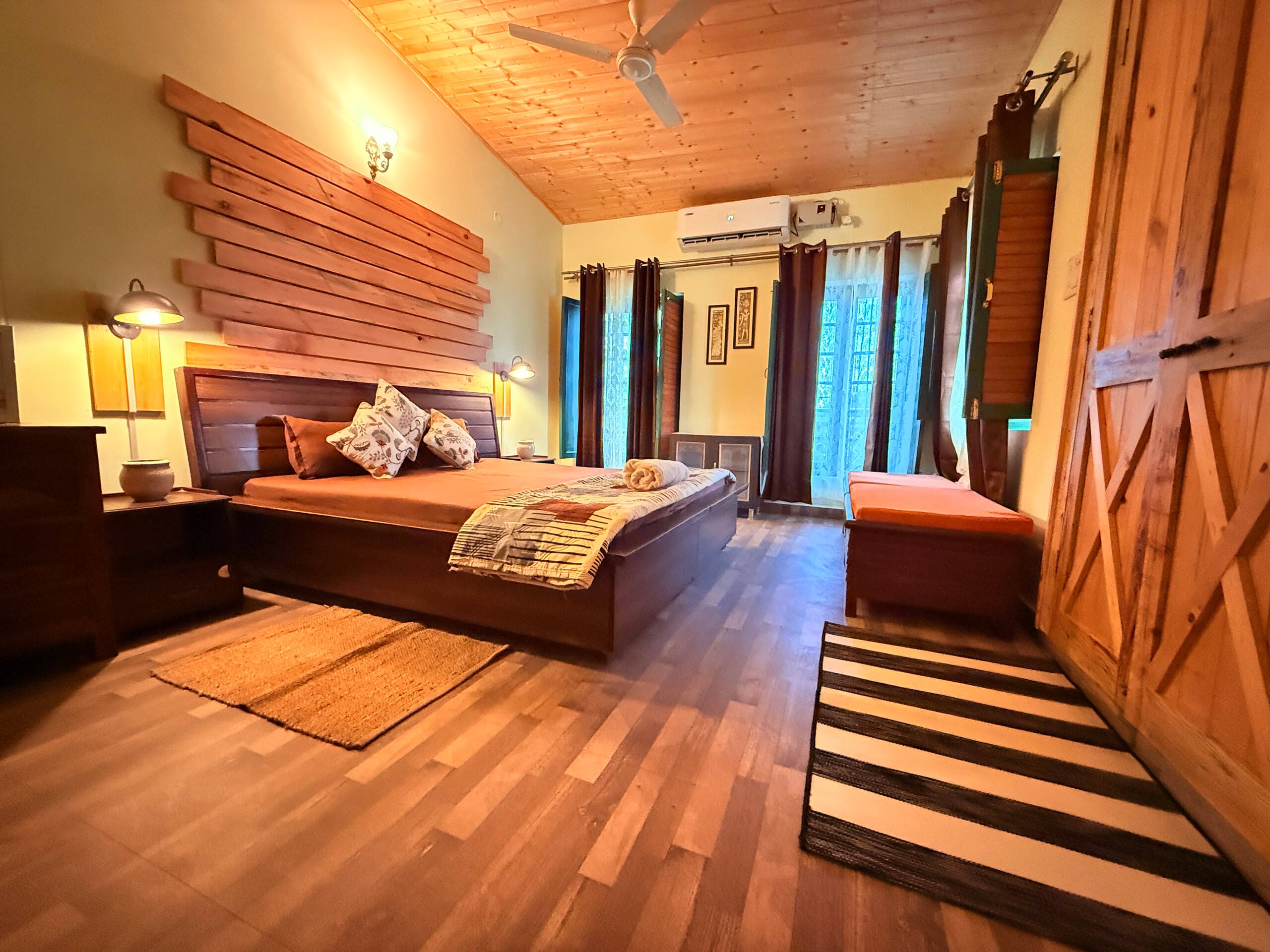 Frogs Bnb Aviator's Bungalow 5