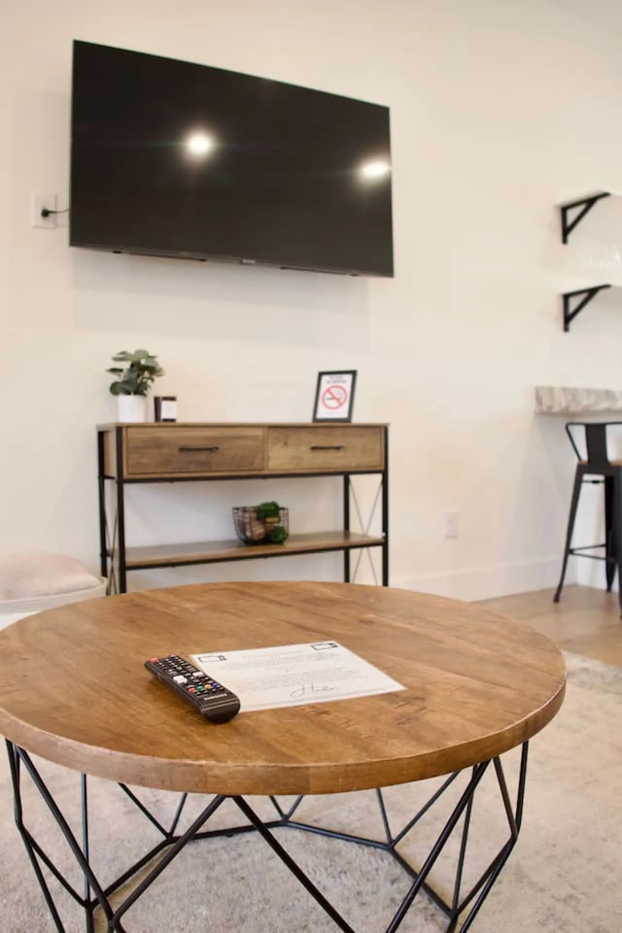 SoKno Townhome ~ Walk to Food & Drink + Riverfront 15