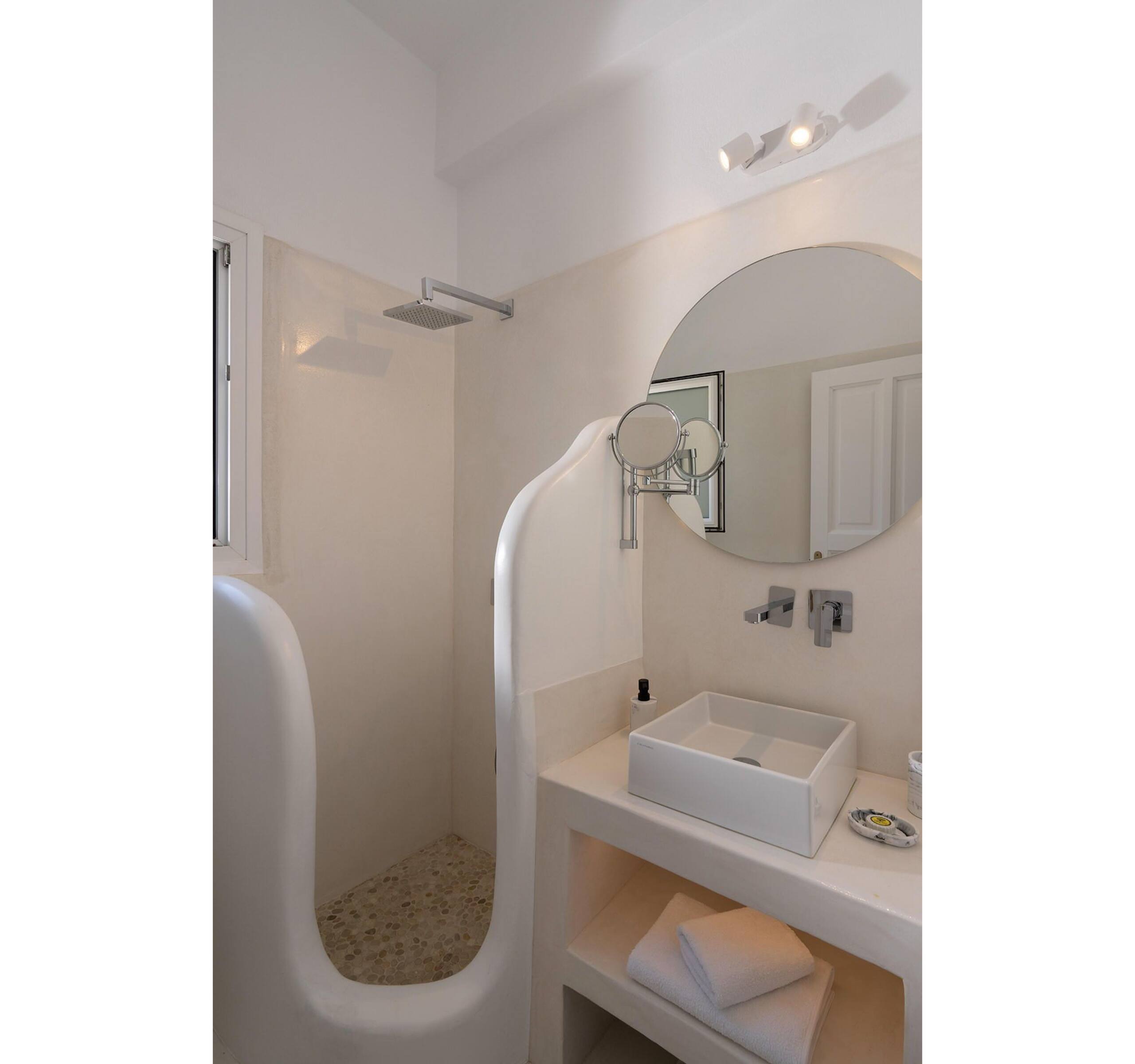 Villa Ioan with pool - My Rental Homes 27