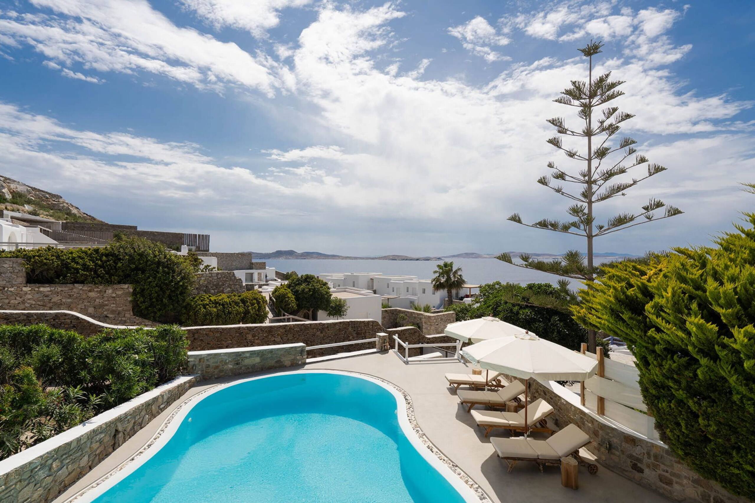 Villa Ioan with pool - My Rental Homes 6