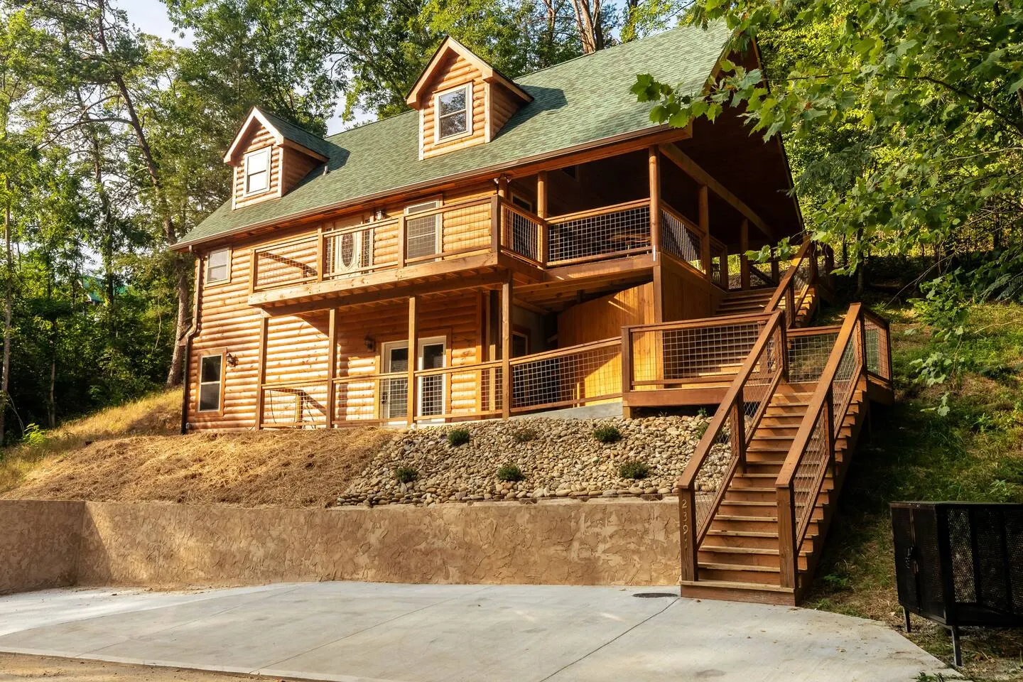 Kids Only Fun Floor + Indoor Pool Near Dollywood 14