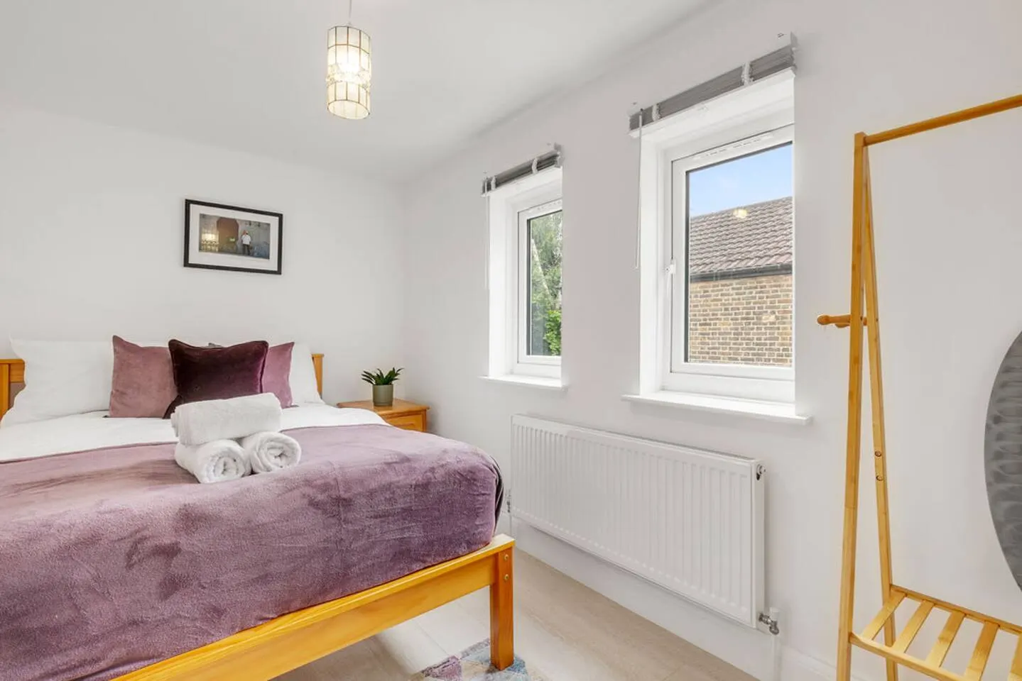 Contractor House-fast WiFi,free parking,big kitchn 15