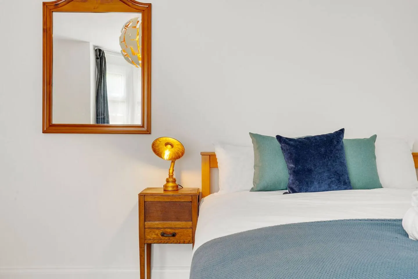 Contractor House-fast WiFi,free parking,big kitchn — photo 5