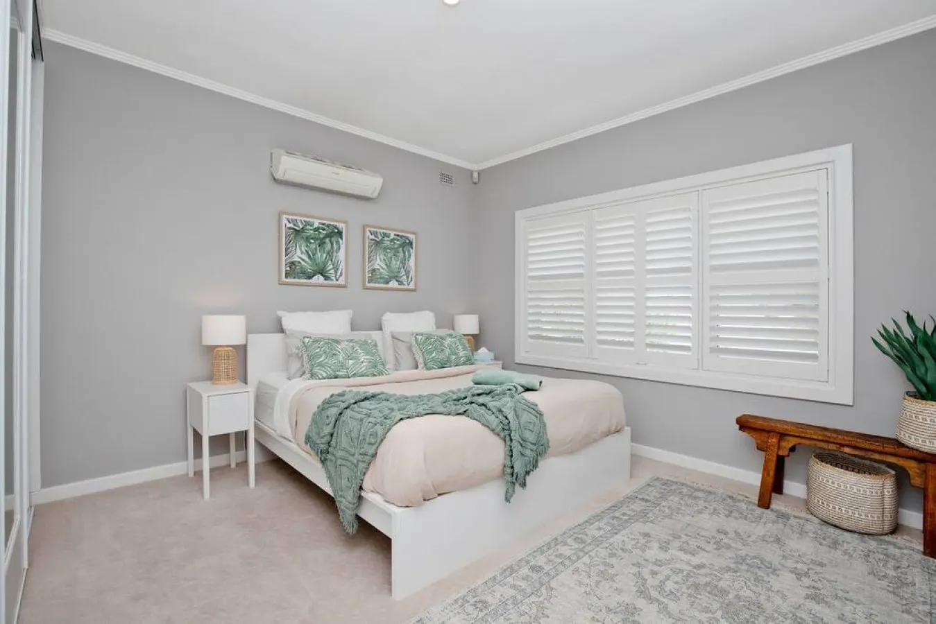 Seaside on Swan—Family Beachside Escape with Pool 3