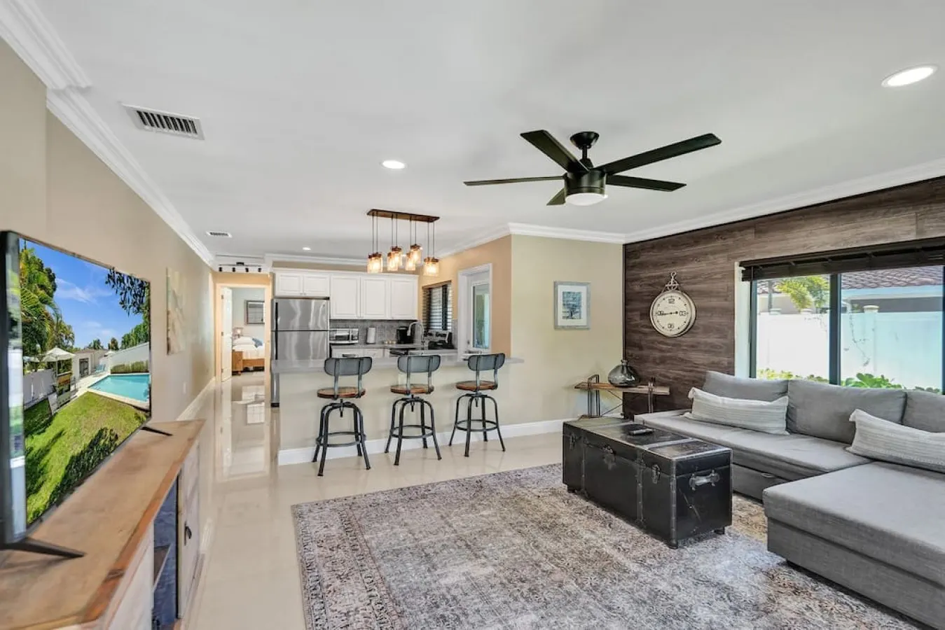Monthly - 1210 Duplex - Romantic Retreat 5