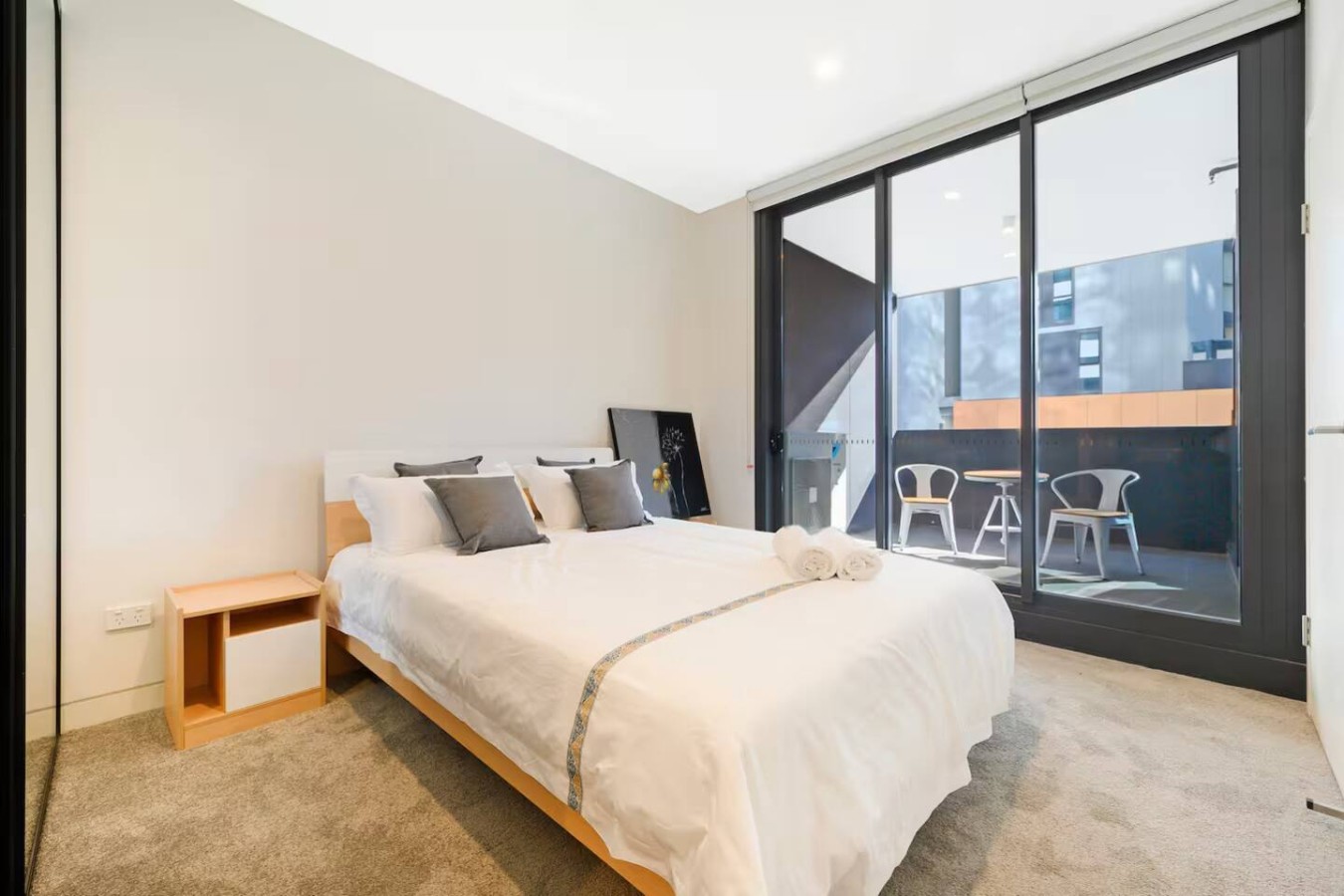 The Urban Nest | Rooftop, Gym & Free Parking — photo 2