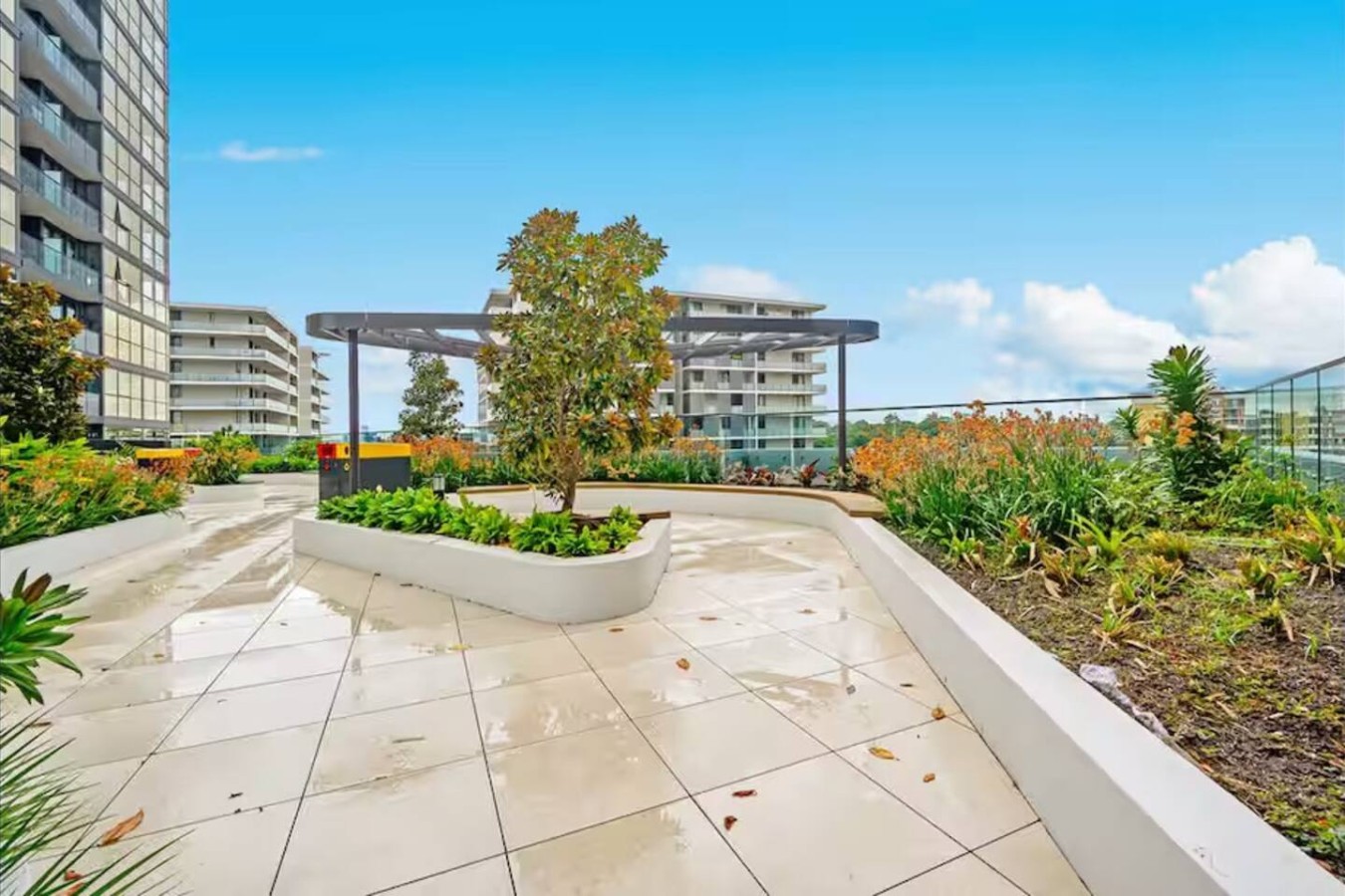 The Urban Nest Rooftop, Gym & Free Parking 6