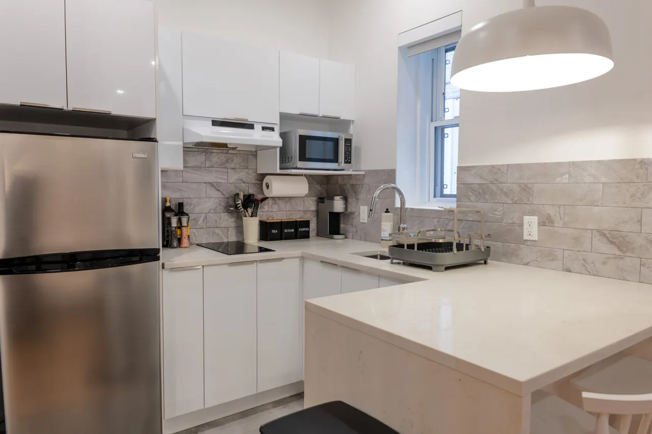 #2 - Studio/Plateau/St-Denis/SelfCheck-In/AC/TV 8