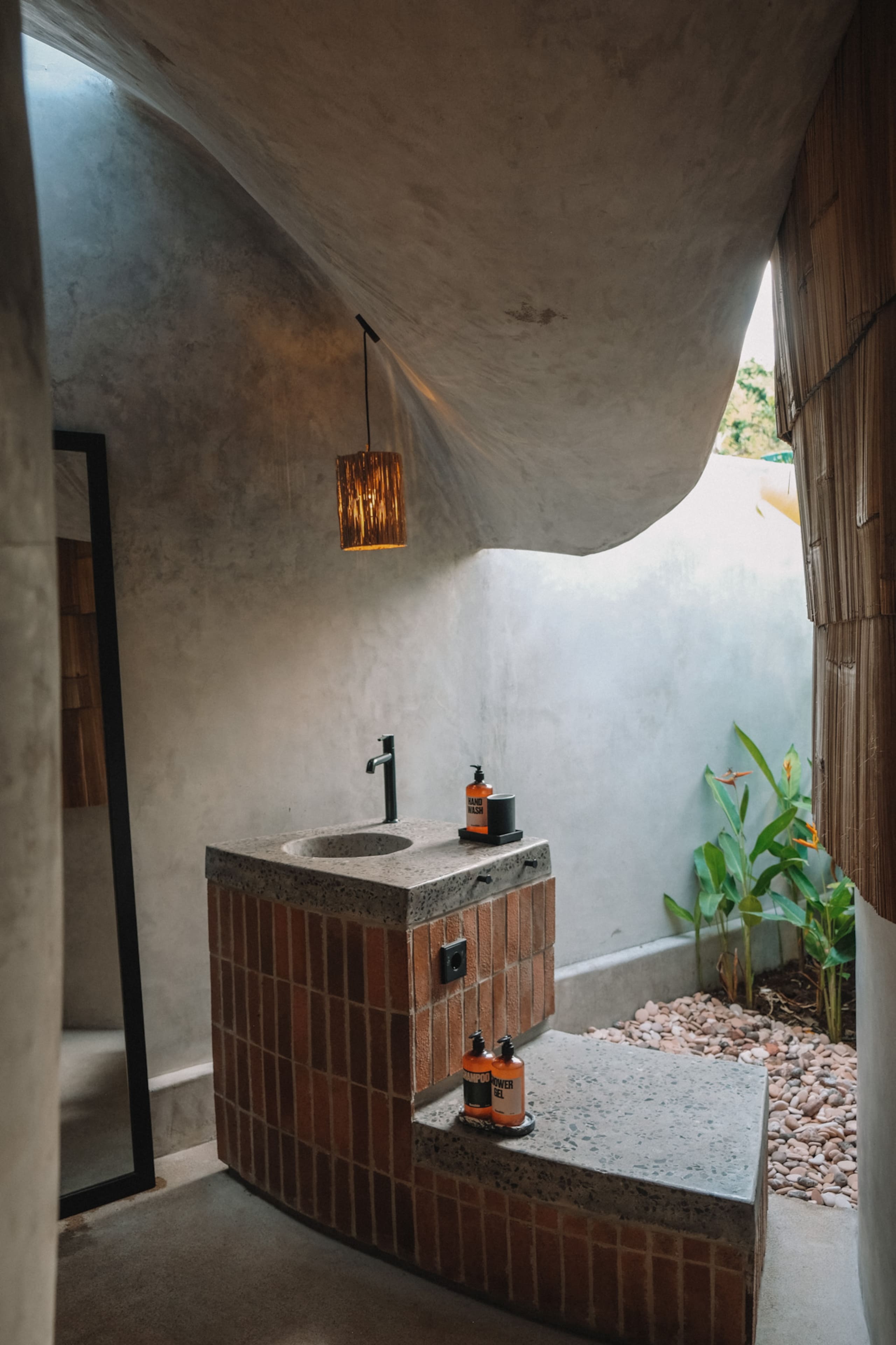 La Lourdes – Private hideaway near Bingin beach 29