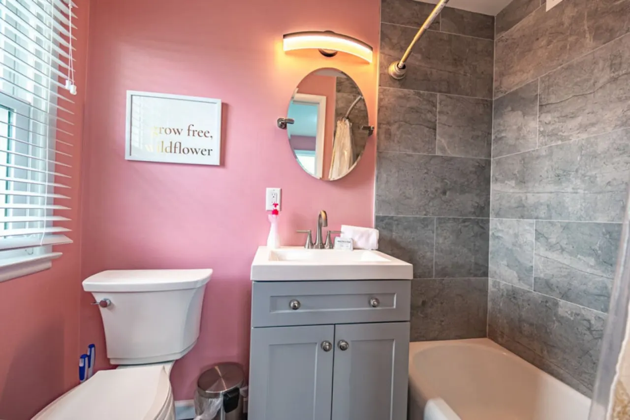 Clintonville Cozy Haven! Near Parks, Shops & OSU! 5