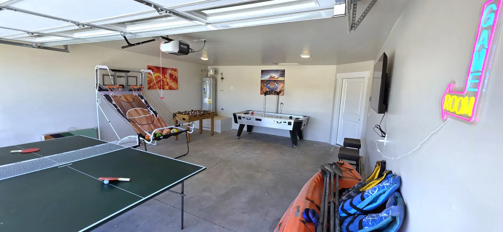 Hot Tub, Kayaks, Game Room, Boat Parking, Fire Pit, King, WD 11