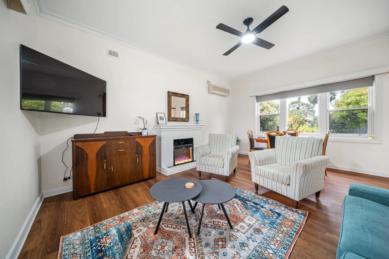 Kaleamera—Relaxed Stay Near Beach & Shops 10