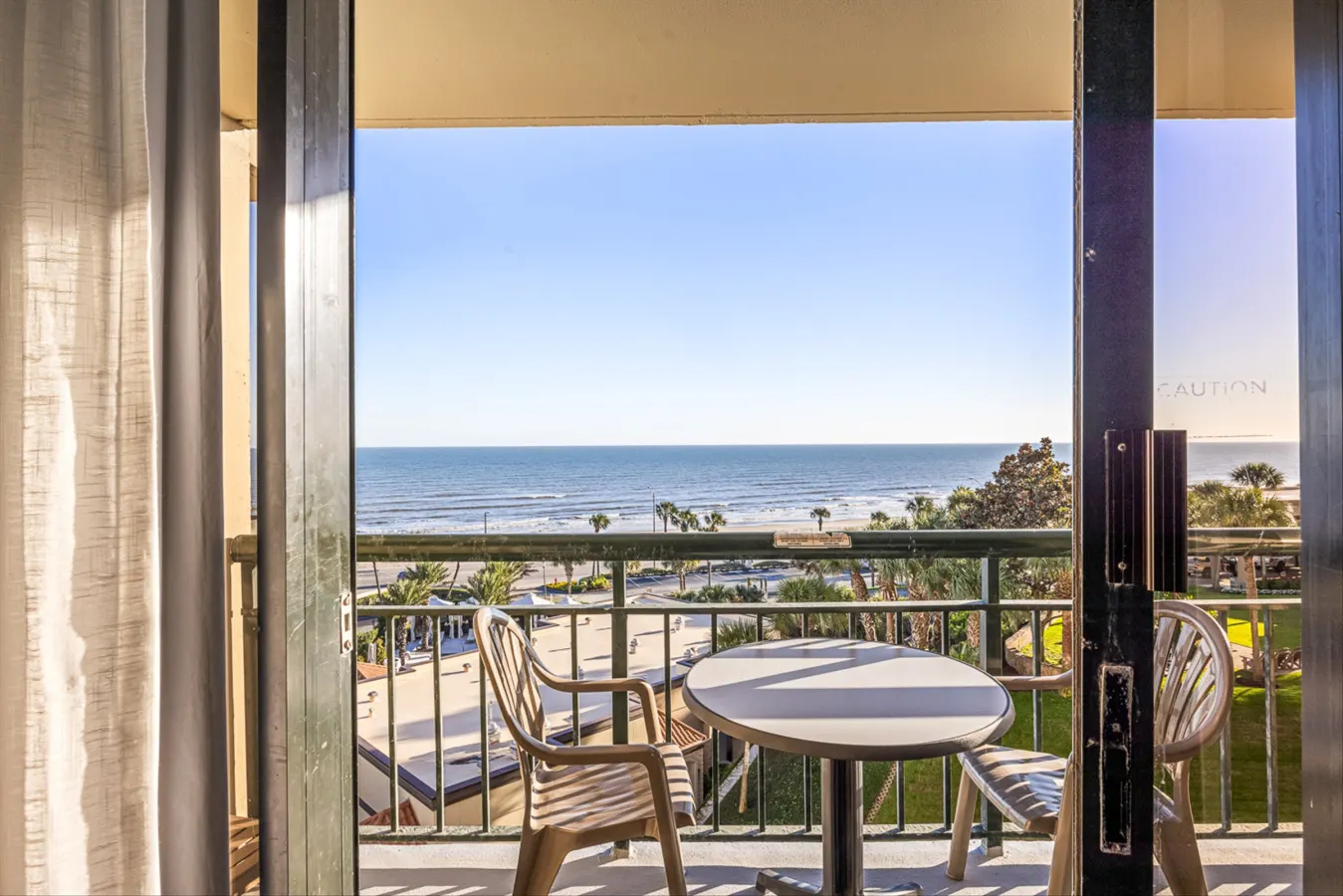 Beautiful San Luis Condo! Amazing pool, view and amenities 6