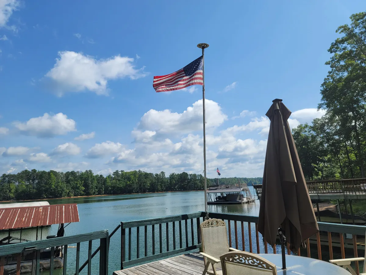 Serene Lake Lanier Retreat - Inquire about mid to long term Rentals - Perfect for Staycations and Family Getaways! 1