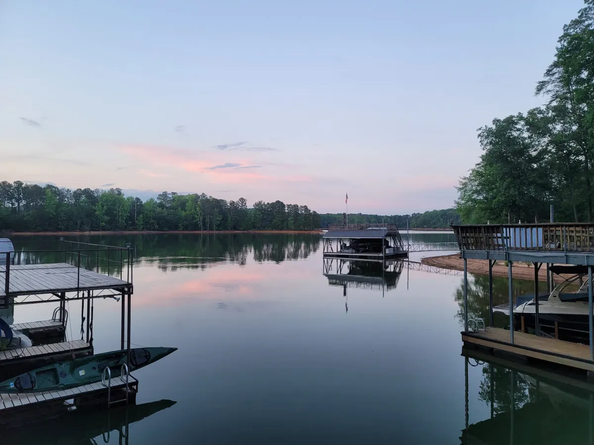 Serene Lake Lanier Retreat - Inquire about mid to long term Rentals - Perfect for Staycations and Family Getaways! 2
