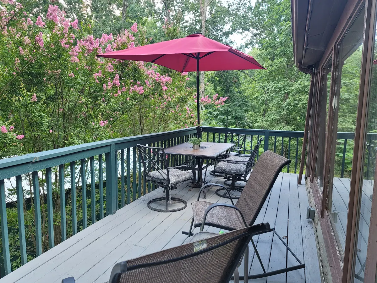 Serene Lake Lanier Retreat - Inquire about mid to long term Rentals - Perfect for Staycations and Family Getaways! 14