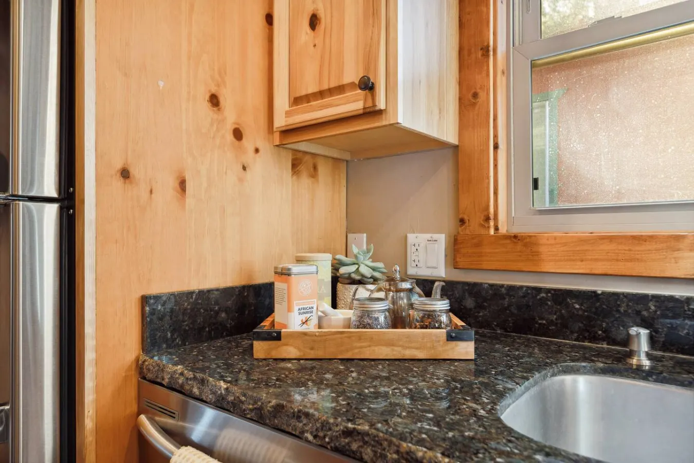 Alpine Crest, BBQ & Fully Fenced Pet Friendly 10