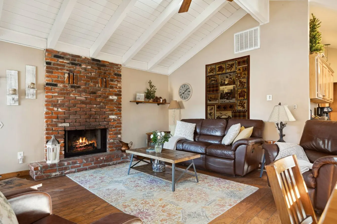 Alpine Crest, BBQ & Fully Fenced Pet Friendly 12