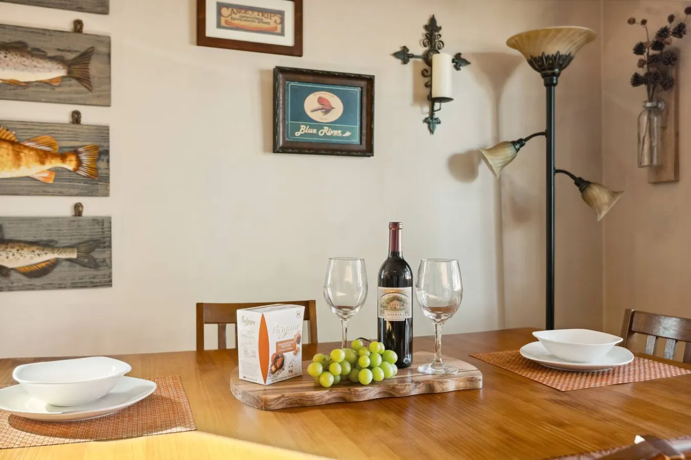 Alpine Crest, BBQ & Fully Fenced Pet Friendly 4